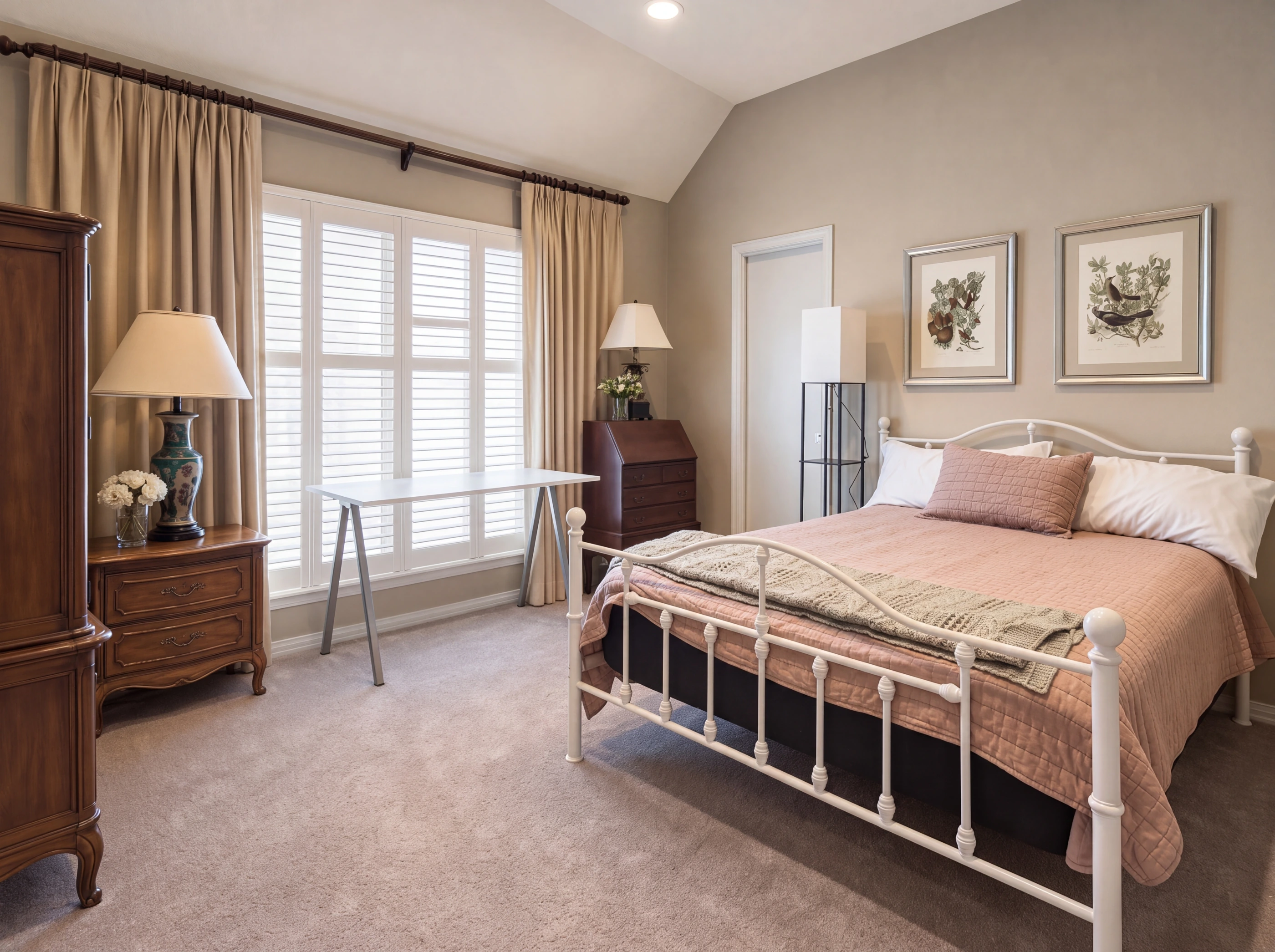 Upstairs bedroom